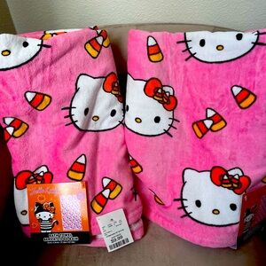 1 Hello Kitty Towel